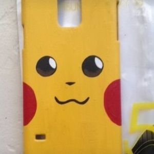 *Handpainted* Pikachu phone case